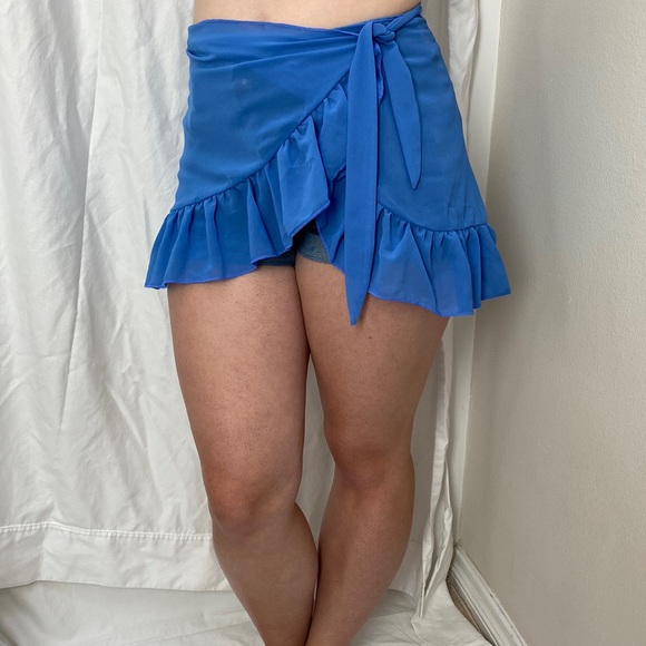 SHEIN Women’s chiffon ruffle cover up skirt.Size S.Halloween:Atlantis-Kida - Picture 3 of 6